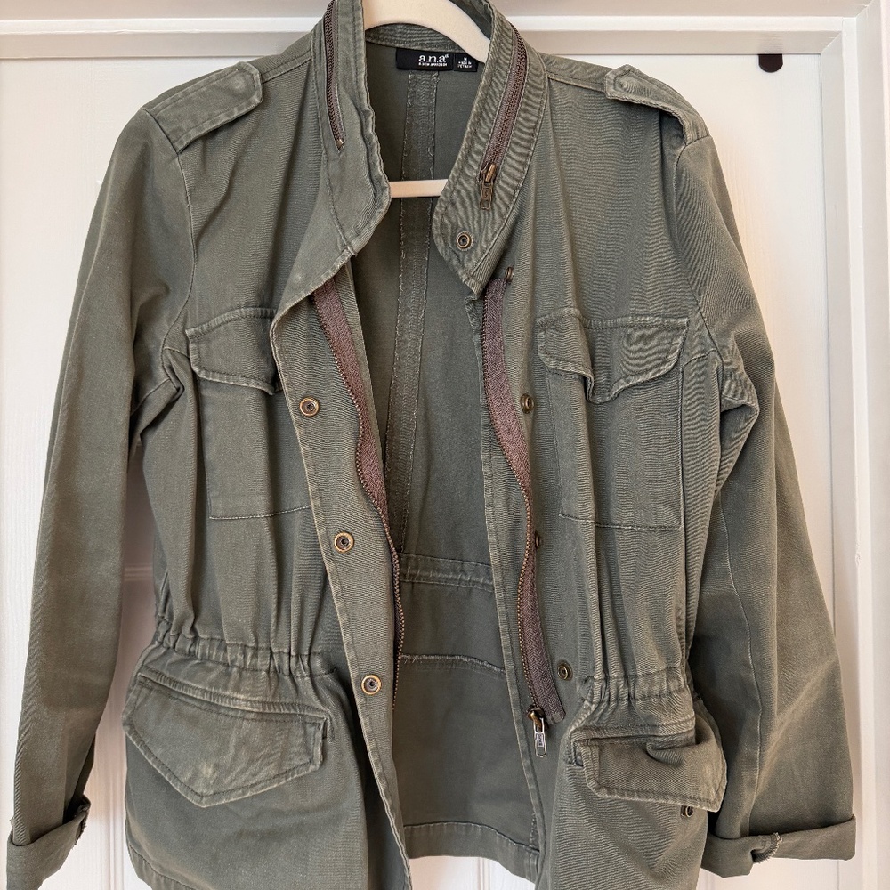 a.n.a. Utility Jacket